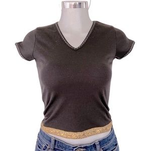 Y2K 90s Baby Tee Fitted Top T Shirt Gold Embellished Trim V Neck Baddie Sz Small